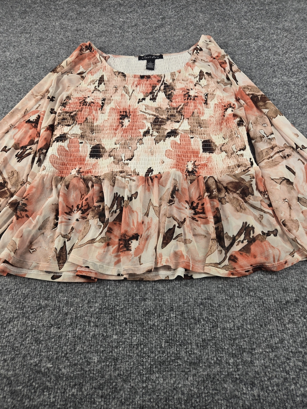 Smocked Floral Peplum Blouse - Peach Floral Size Large #301